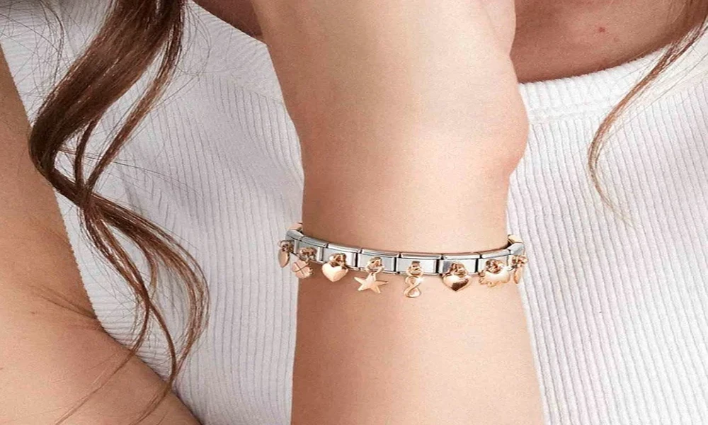 Image default